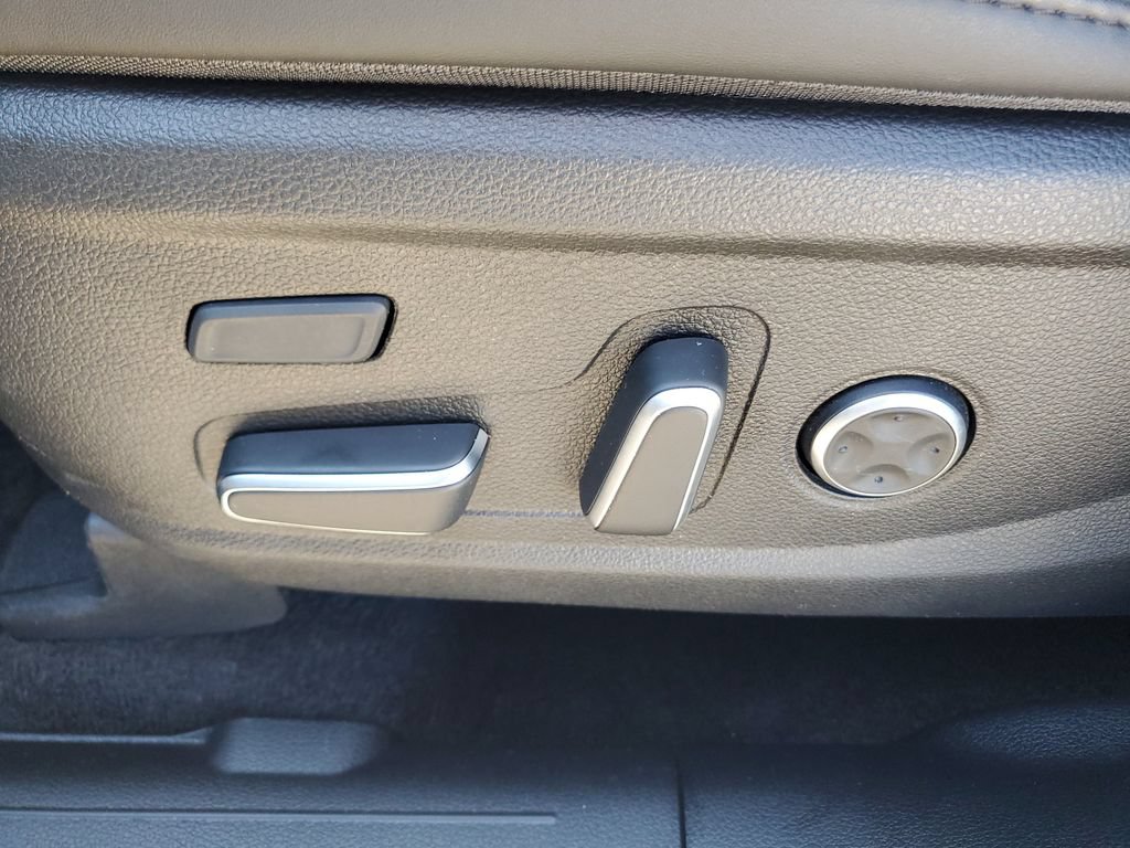 Used 2021 Hyundai Santa Fe Calligraphy AWD/4WD image 17