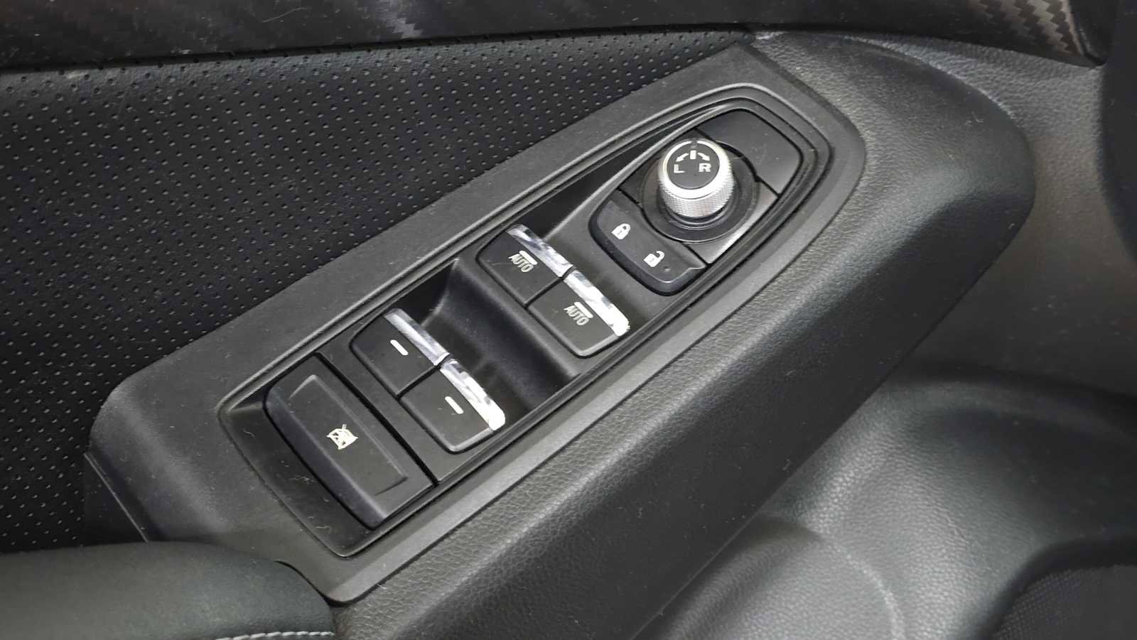 Used 2022 Subaru Ascent Onyx Edition image 23