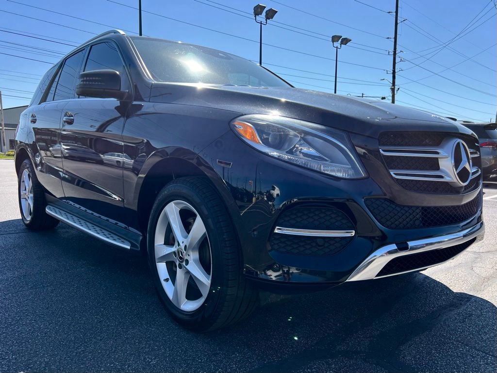 Used 2019 Mercedes-Benz GLE 400 4MATIC image 11