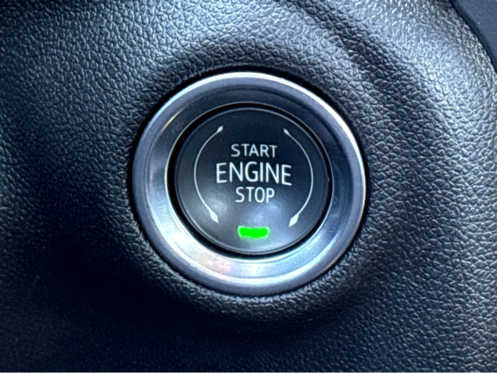 Used 2025 Chevrolet Silverado 1500 Custom image 6