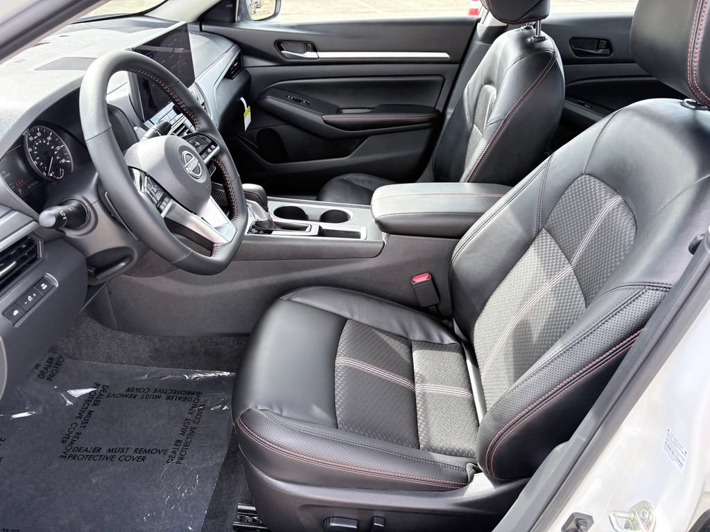 New 2026 Nissan Altima 2.5 SR FWD image 8