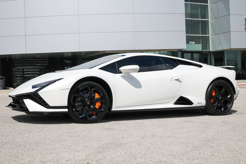 Used 2024 Lamborghini Huracan Tecnica RWD image 13
