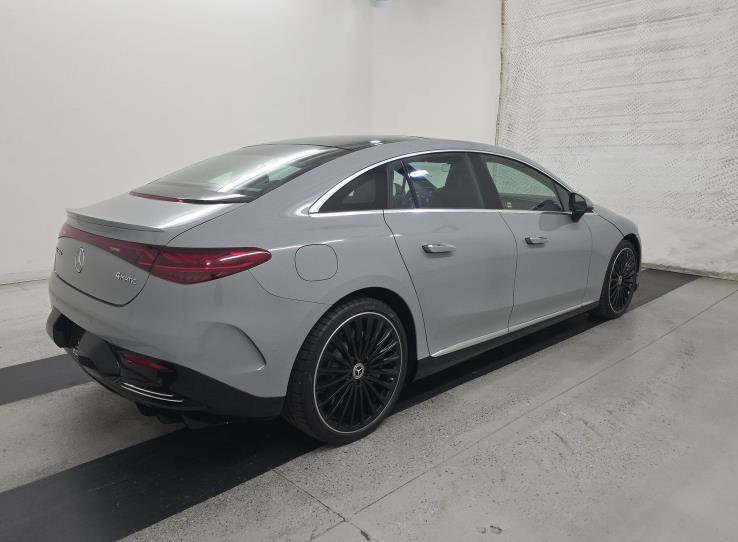 Used 2023 Mercedes-Benz EQE 500 4MATIC Sedan image 10