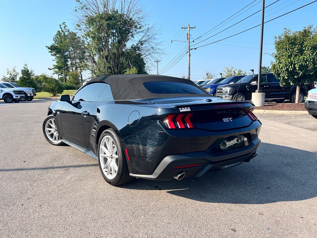 Used 2024 Ford Mustang GT Premium RWD image 4