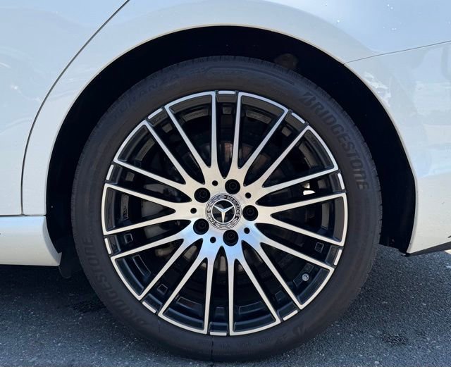 Used 2024 Mercedes-Benz C 300 4MATIC Sedan image 11