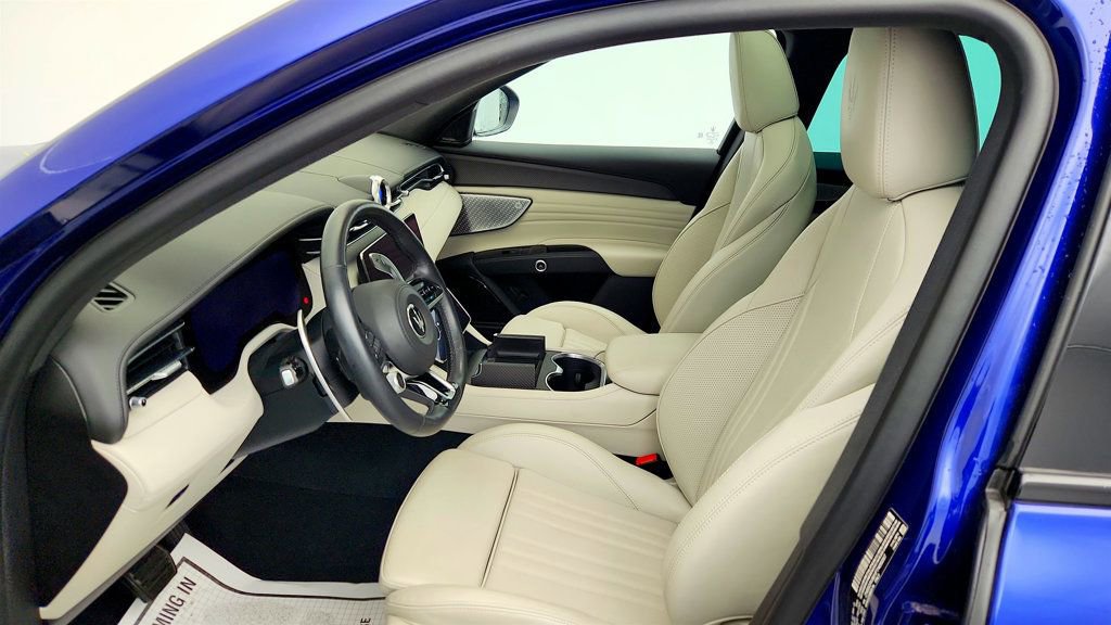 Used 2023 Maserati Grecale Modena image 21