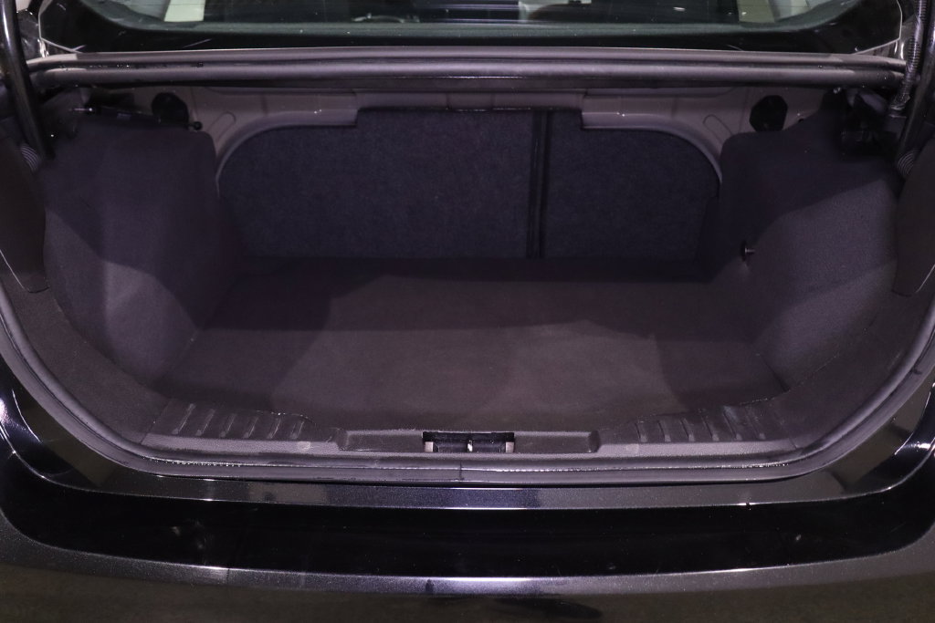Used 2015 Ford Focus SE FWD image 30