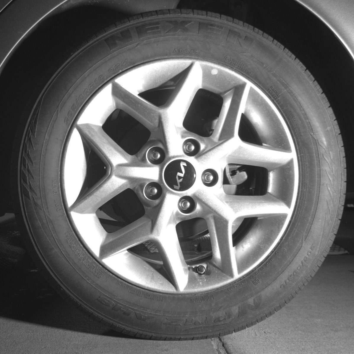 Used 2025 Kia Soul LX w/ LX Technology Package FWD image 14
