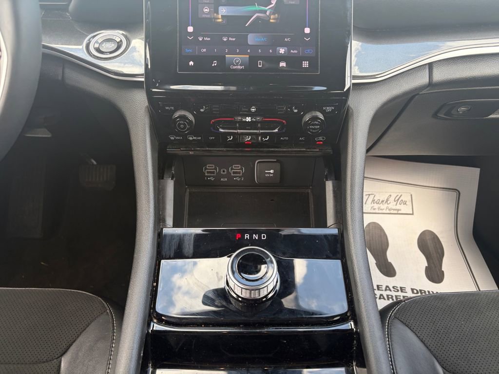 Used 2023 Jeep Grand Cherokee L Laredo AWD/4WD image 26