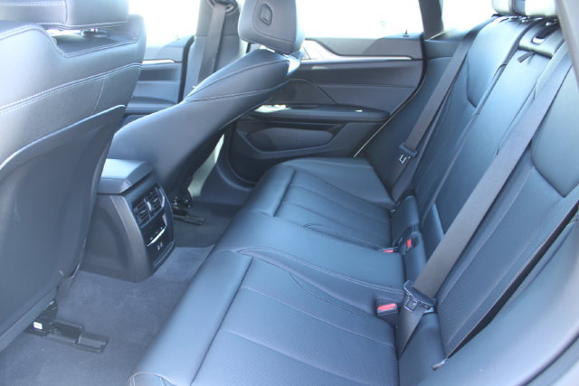 Used 2025 BMW i4 eDrive40 RWD image 40