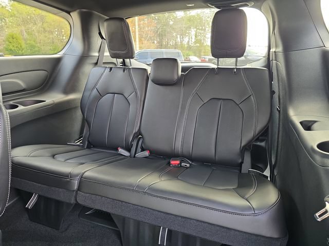 New 2026 Chrysler Voyager LX FWD image 14
