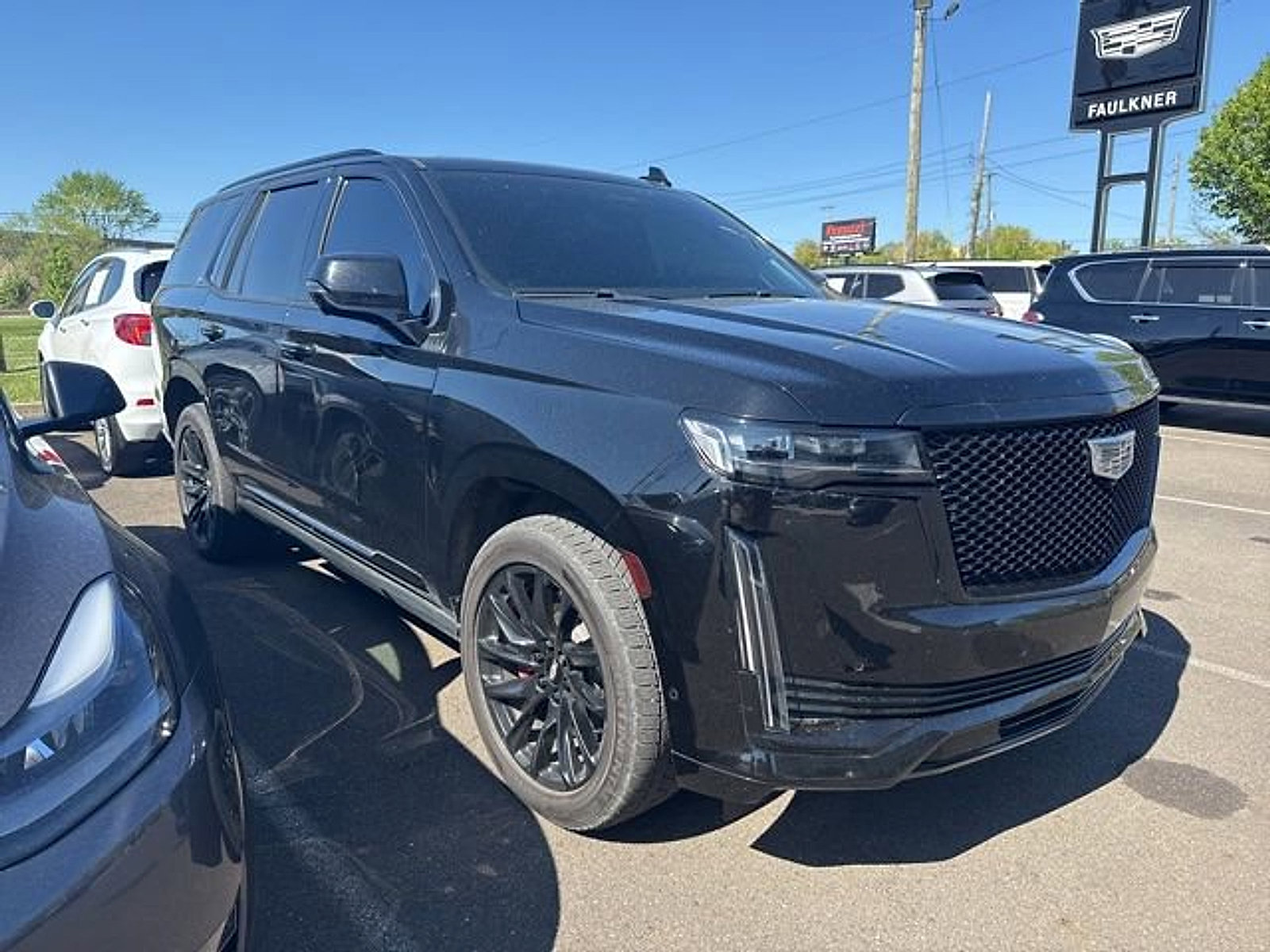 Used 2022 Cadillac Escalade Sport Platinum w/ LPO, ONYX Package AWD/4WD image 1