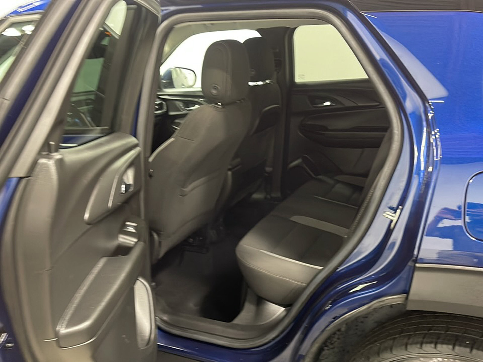 Used 2022 Chevrolet TrailBlazer LT w/ Convenience Package AWD/4WD image 15