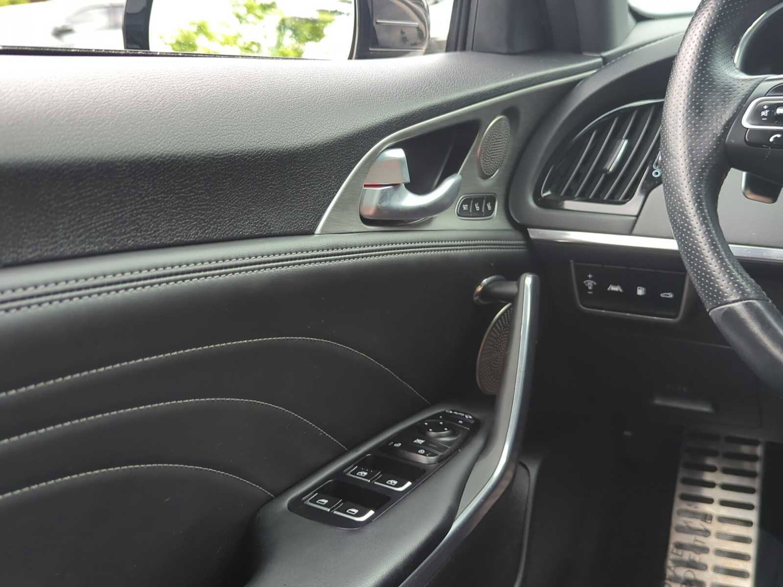 Used 2022 Kia Stinger GT2 AWD/4WD image 20