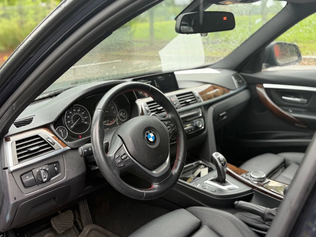 Used 2016 BMW 328i xDrive Sedan AWD/4WD image 11