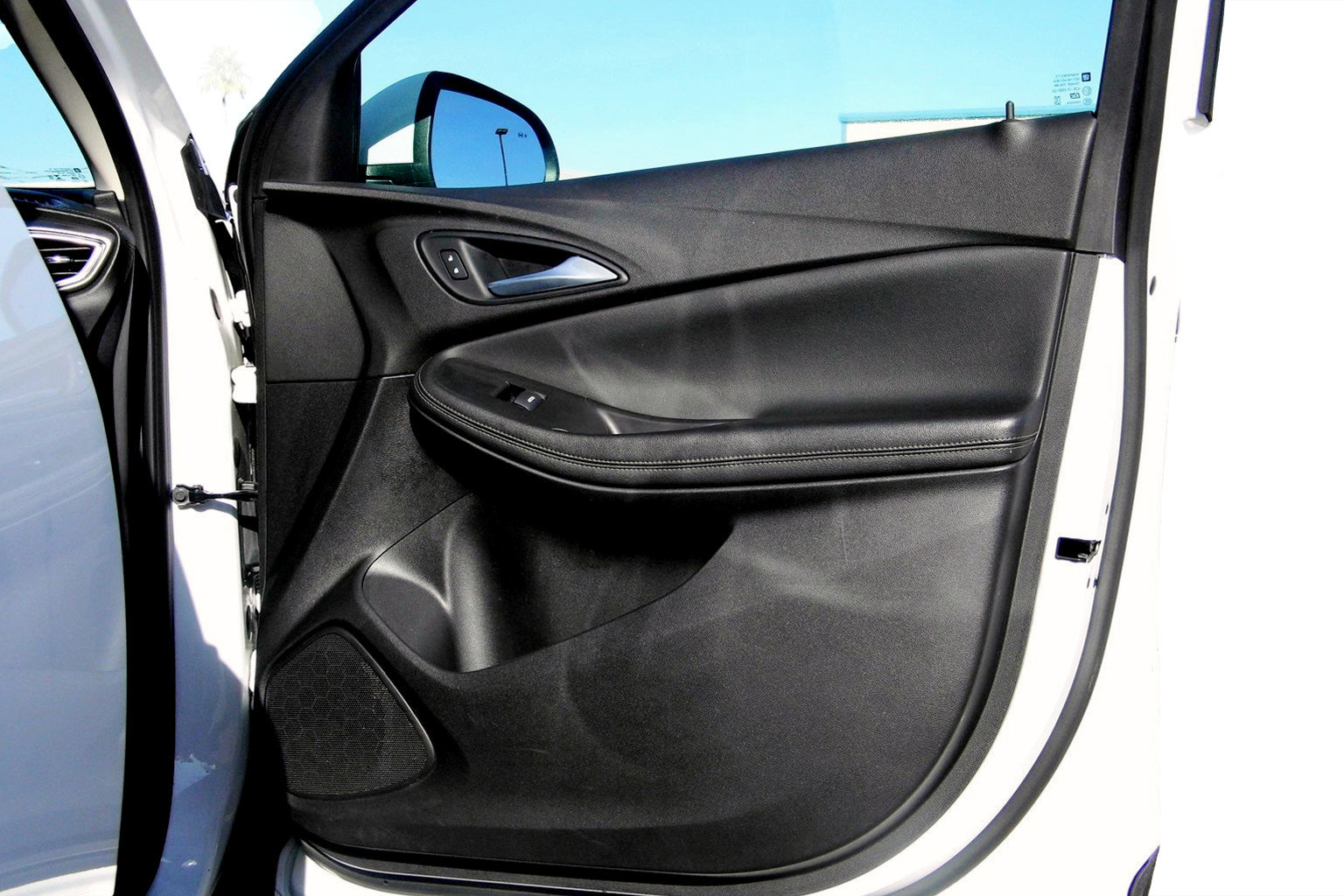 Used 2020 Buick Encore GX Select image 26