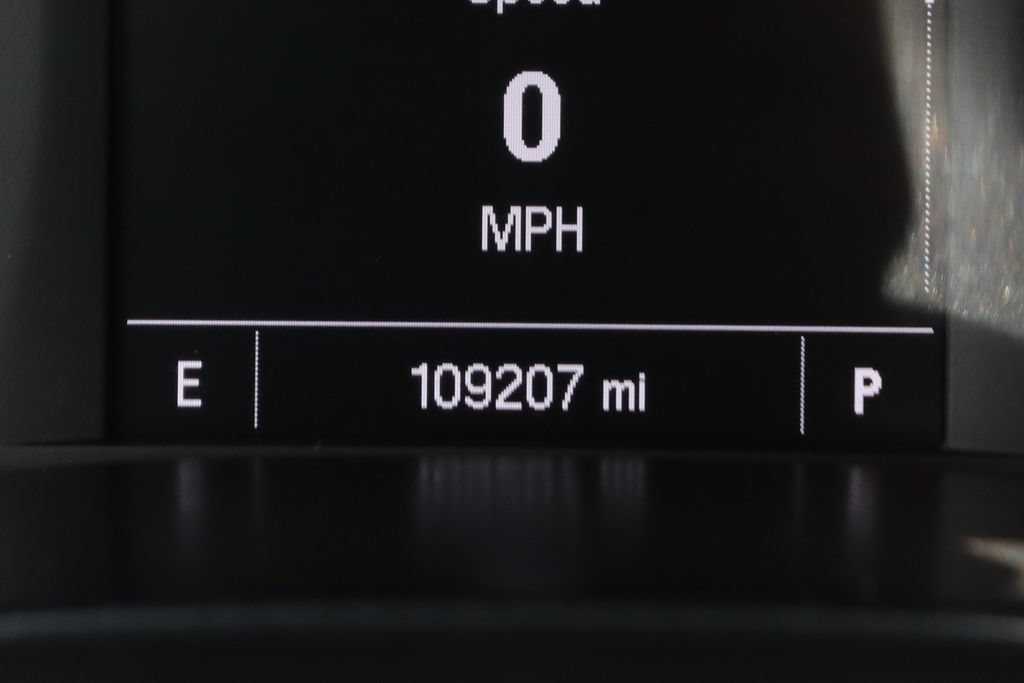 Used 2015 Chevrolet Colorado LT w/ Luxury Package RWD image 25