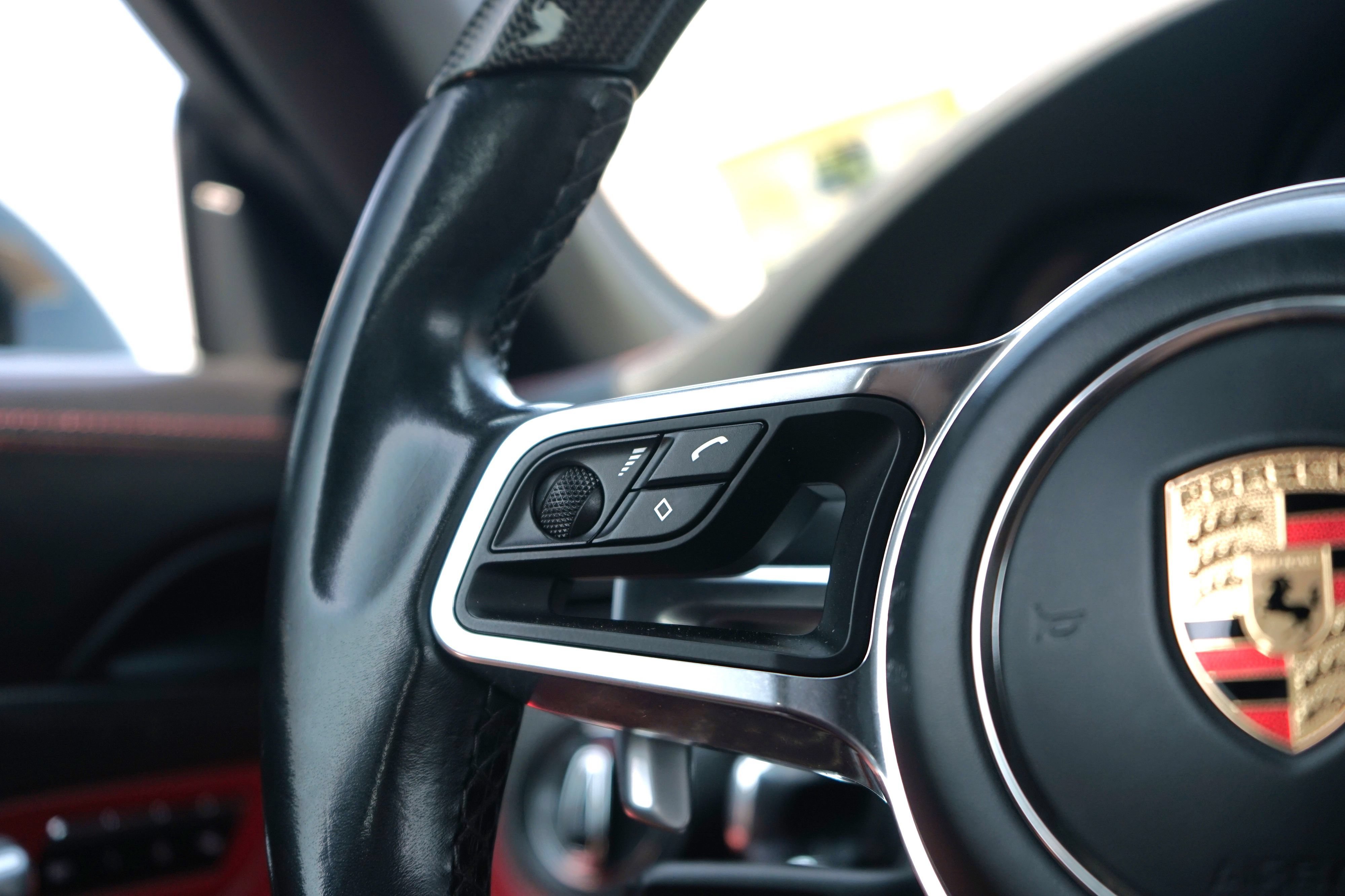 Used 2017 Porsche 911 Carrera RWD image 26