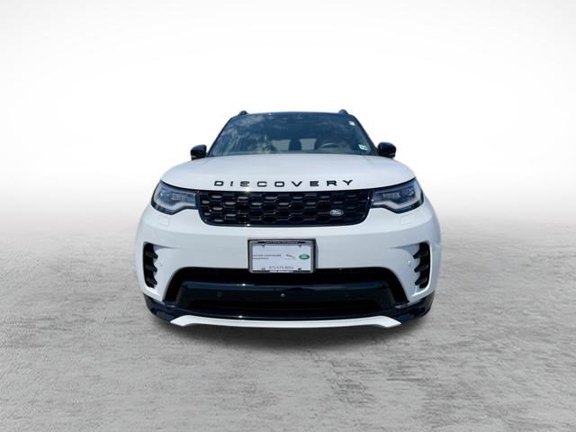 Certified 2025 Land Rover Discovery Dynamic SE AWD/4WD image 2