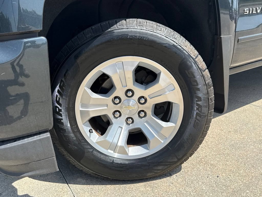 Used 2018 Chevrolet Silverado 1500 LT w/ All Star Edition AWD/4WD image 48