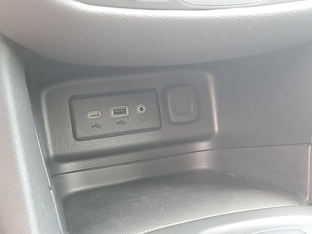 Certified 2024 Chevrolet Equinox RS w/ LPO, Floor Liner Package FWD image 17