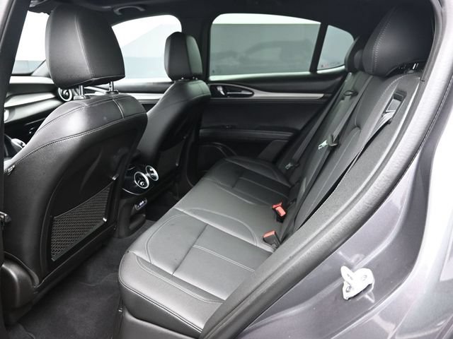 Used 2024 Alfa Romeo Stelvio Ti AWD/4WD image 8