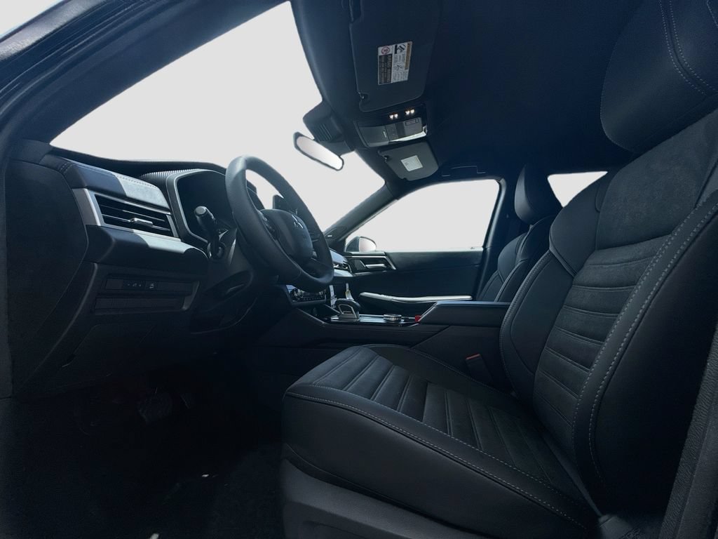 New 2026 Mitsubishi Outlander LE FWD image 22