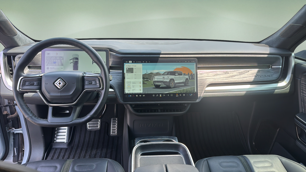 Used 2023 Rivian R1T Launch Edition AWD/4WD image 9