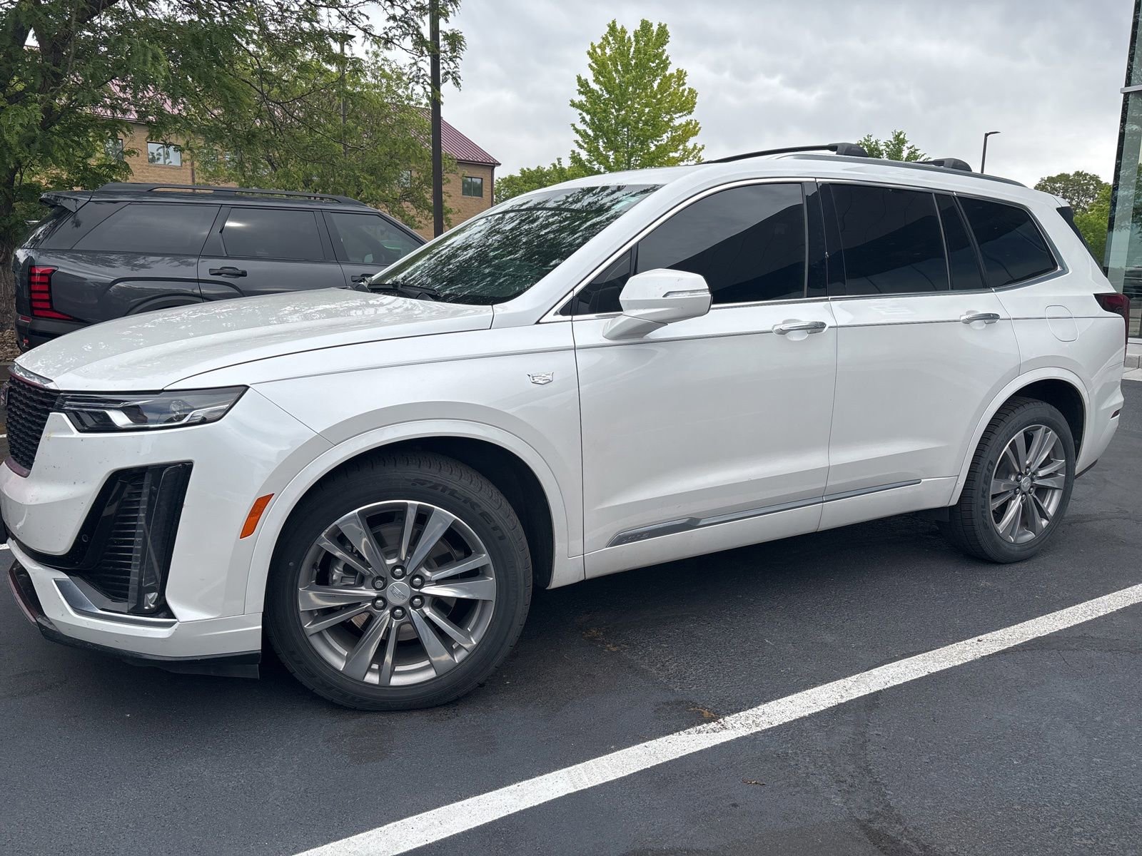 Used 2023 Cadillac XT6 Premium Luxury AWD/4WD image 1