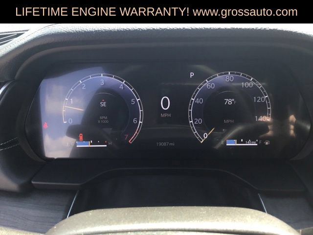 Used 2024 Jeep Grand Cherokee Limited AWD/4WD image 19