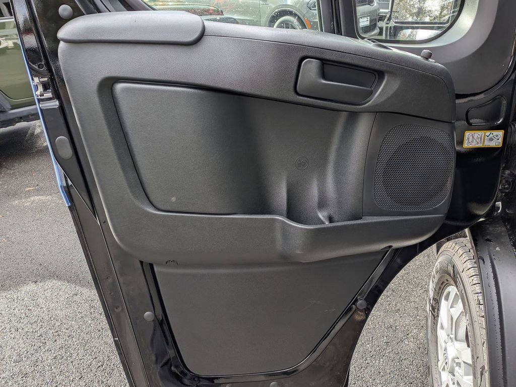 New 2025 RAM ProMaster 2500 w/ Quick Order Package 22G SLT image 11