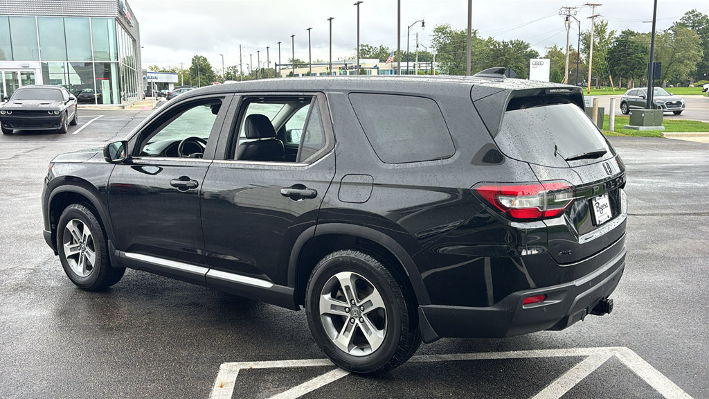 Used 2023 Honda Pilot EX-L image 4