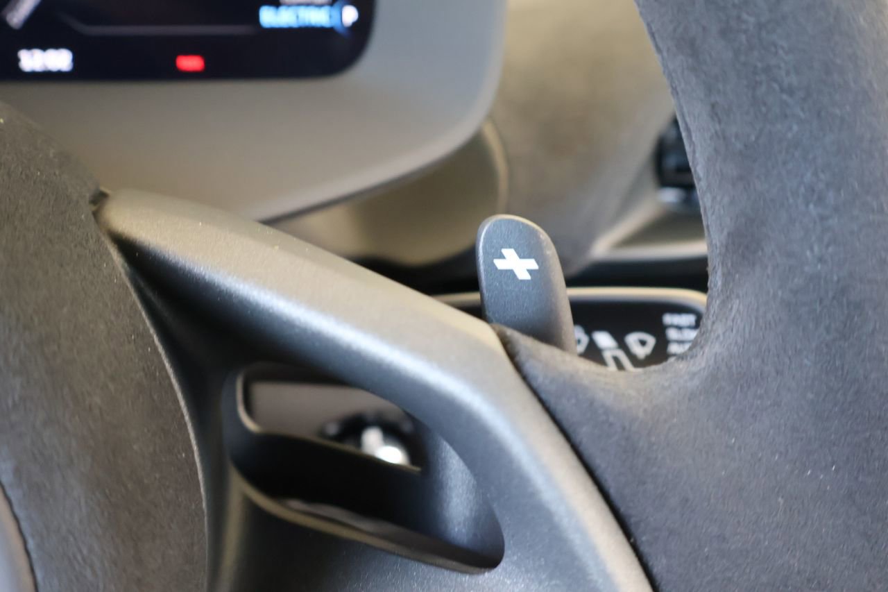 New 2026 McLaren Artura image 20