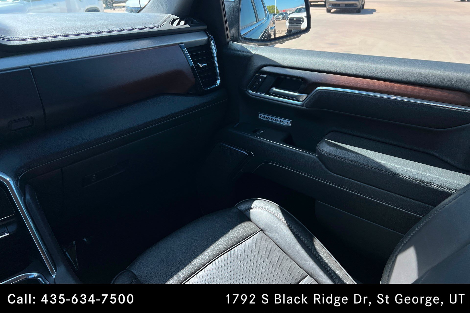Used 2025 GMC Sierra 1500 Denali w/ Denali Reserve Package AWD/4WD image 10