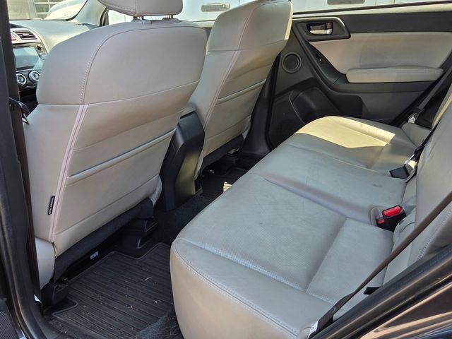 Used 2016 Subaru Forester 2.5i Touring AWD/4WD image 5