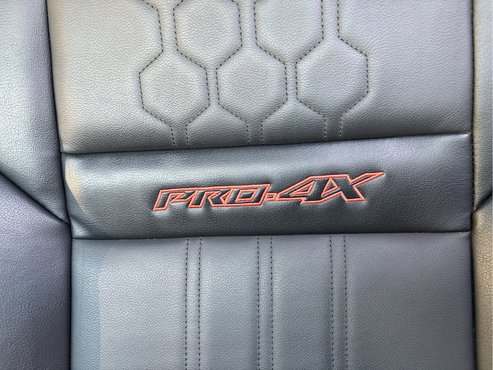 Used 2023 Nissan Frontier PRO-4X w/ Pro-4X Premium Package image 30