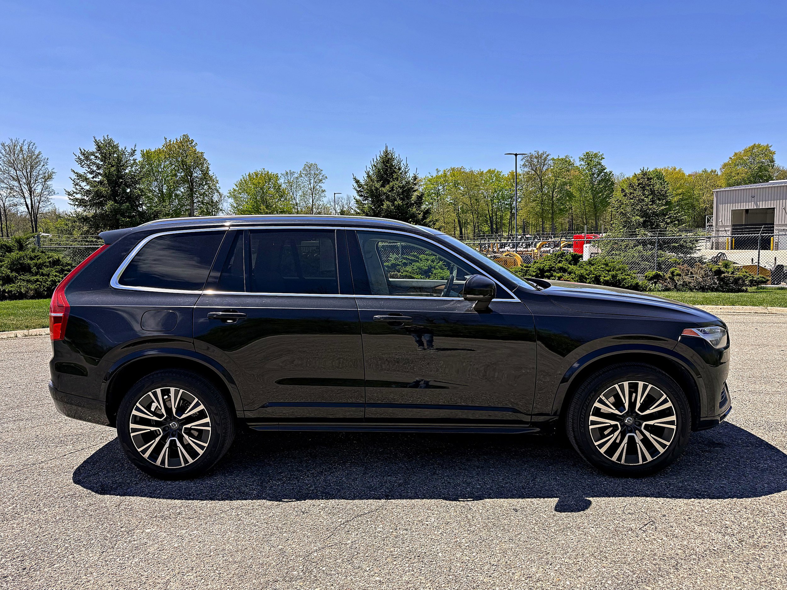 Used 2021 Volvo XC90 T6 Momentum AWD/4WD image 10