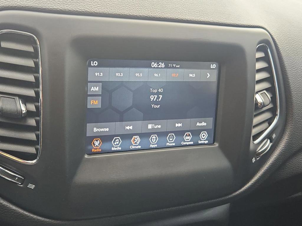 Used 2021 Jeep Compass Sport image 29