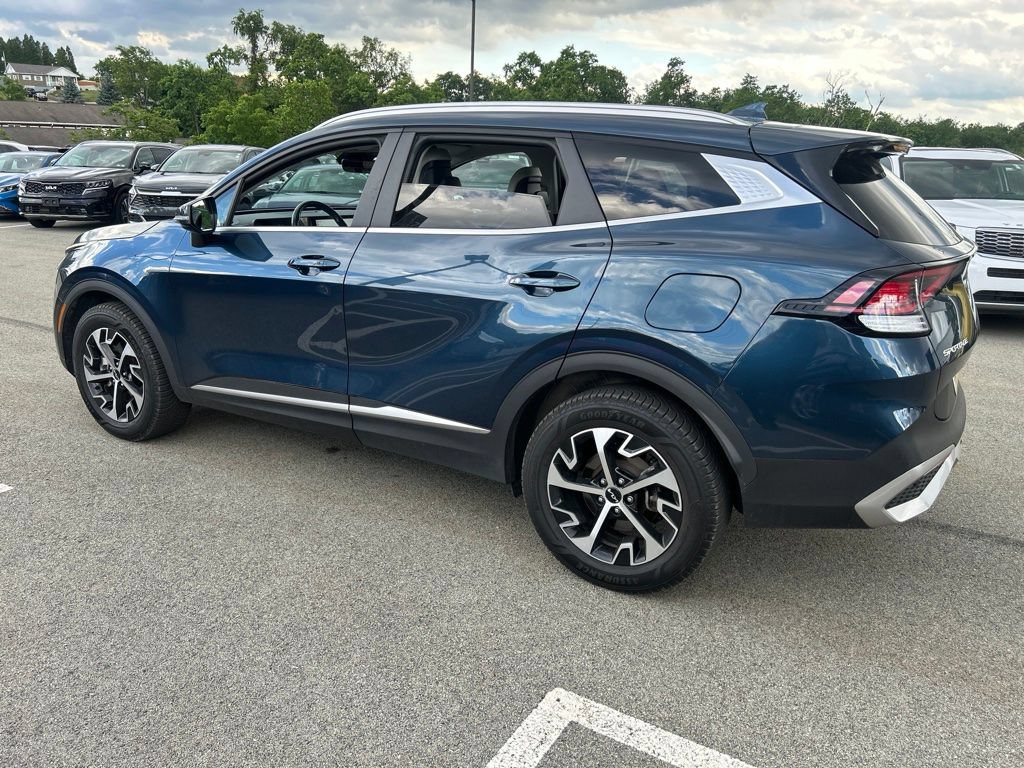 Certified 2023 Kia Sportage EX AWD/4WD image 4