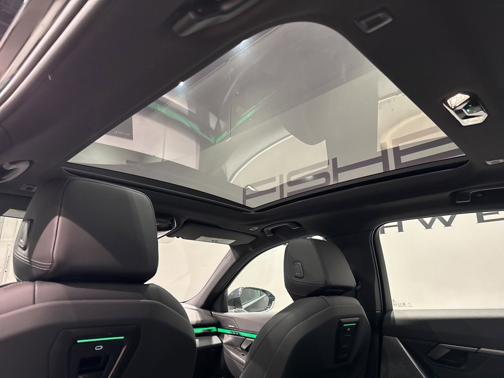 Used 2024 BMW i5 eDrive40i w/ Premium Package image 42