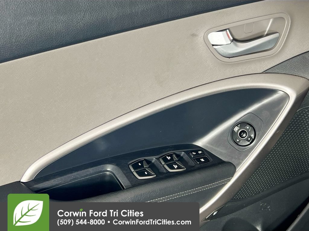 Used 2016 Hyundai Santa Fe Sport AWD/4WD image 12