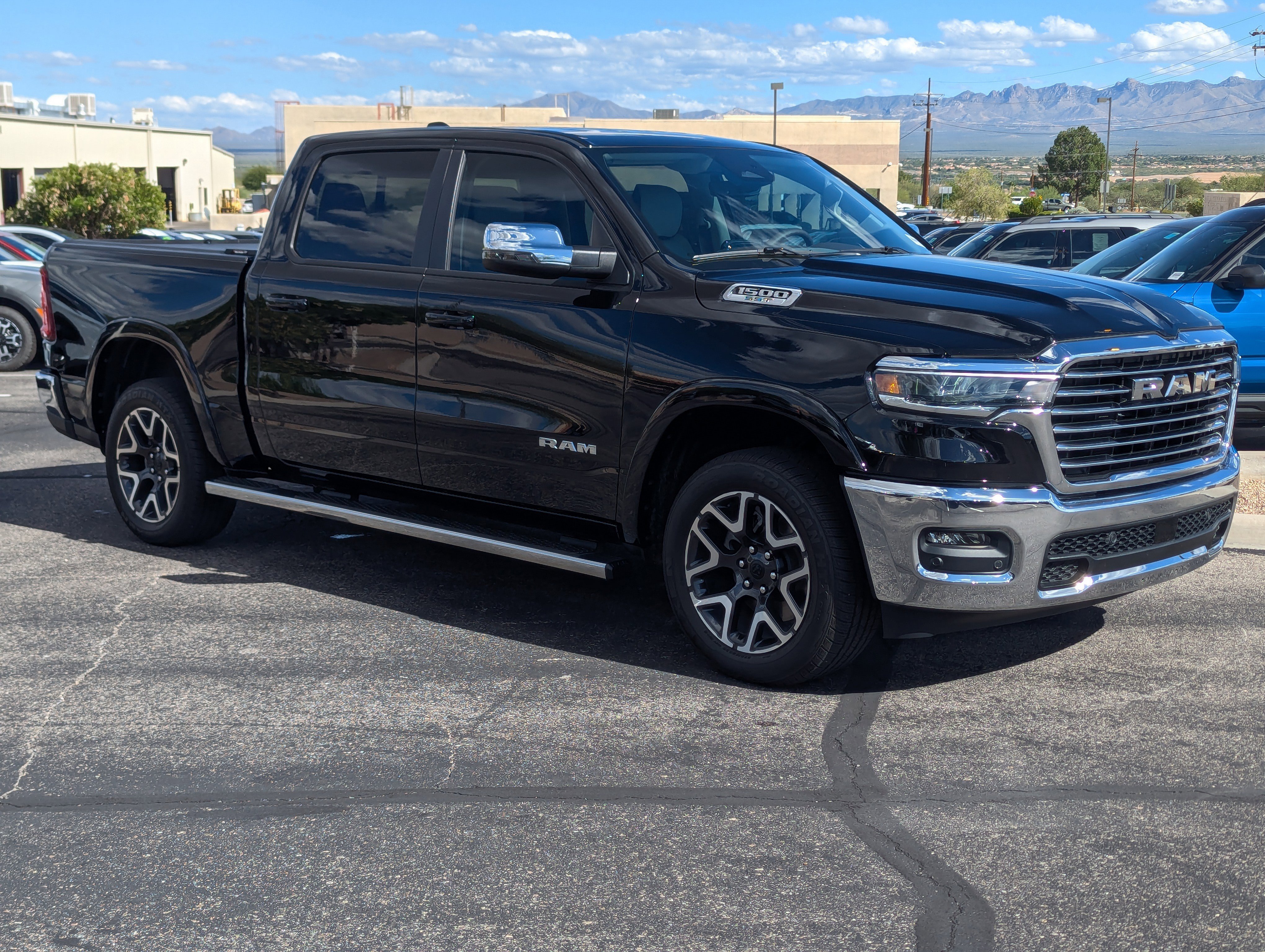 Used 2025 RAM 1500 Laramie image 1