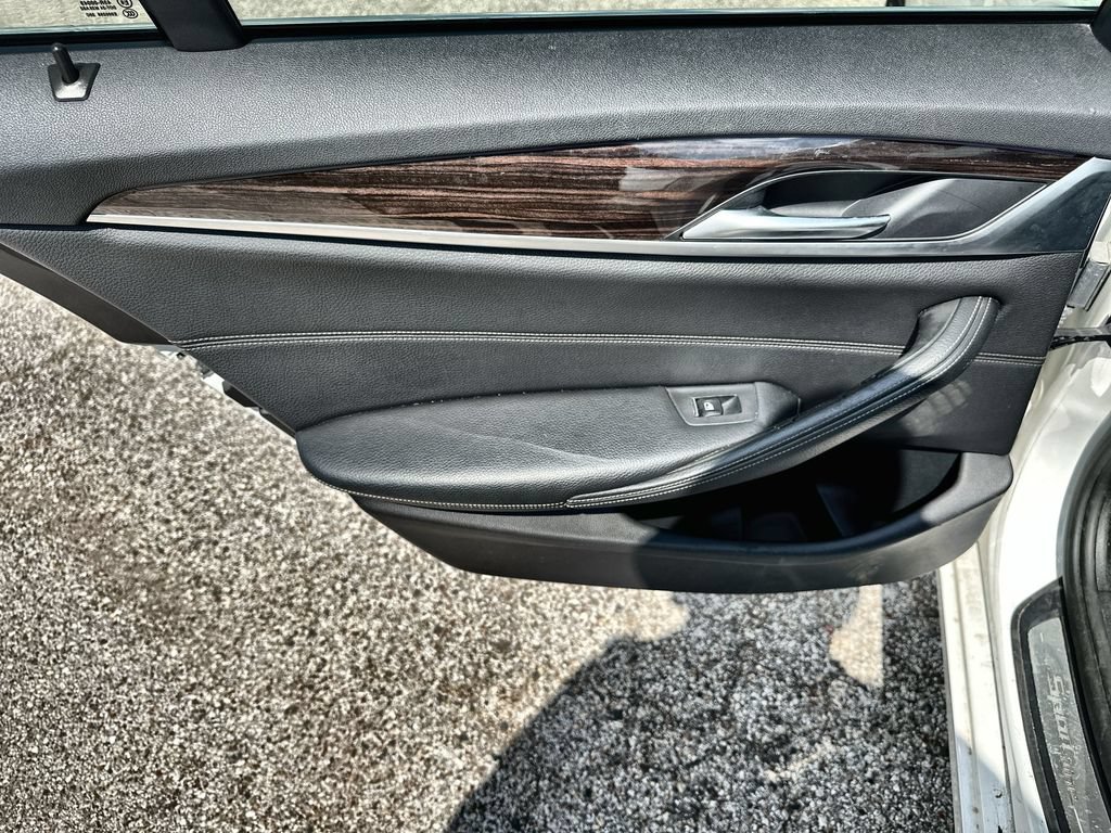 Used 2017 BMW 530i RWD image 7