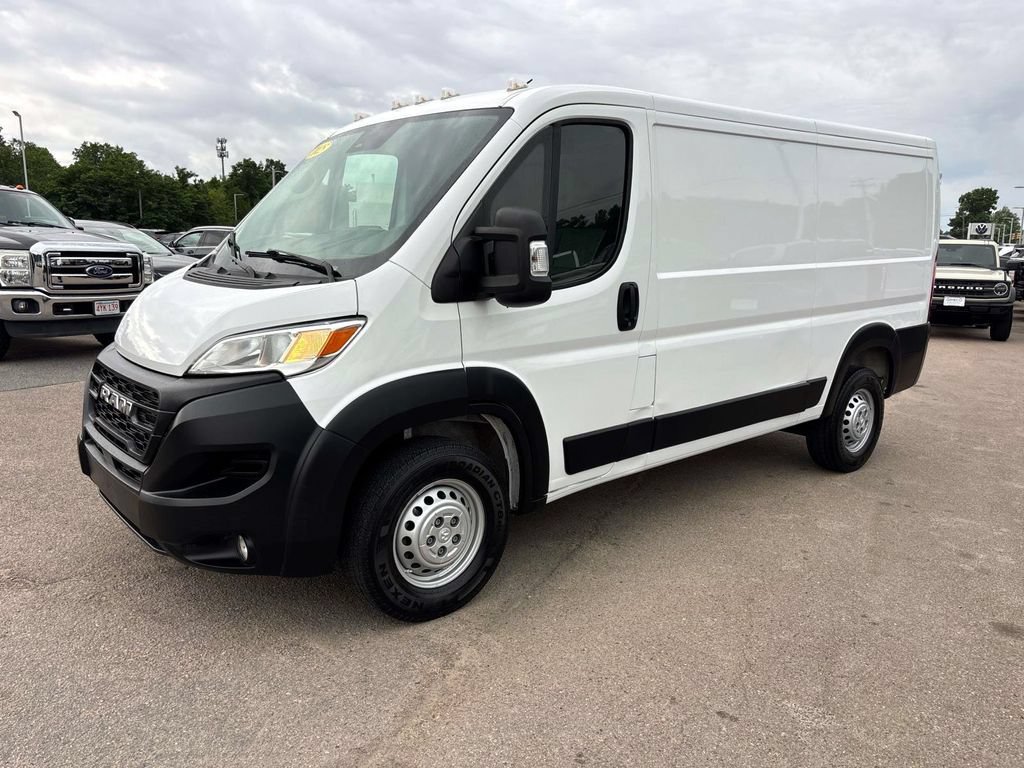 Used 2025 RAM ProMaster 2500 w/ Convenience Group FWD image 6