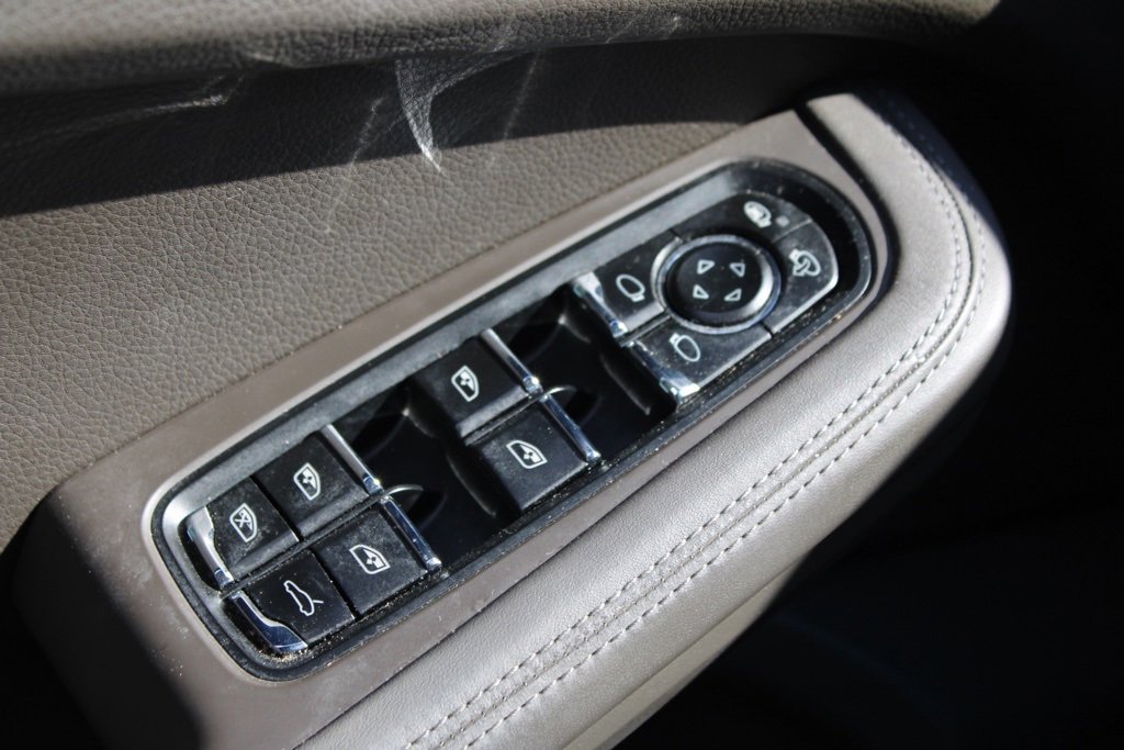 Used 2021 Porsche Macan image 17