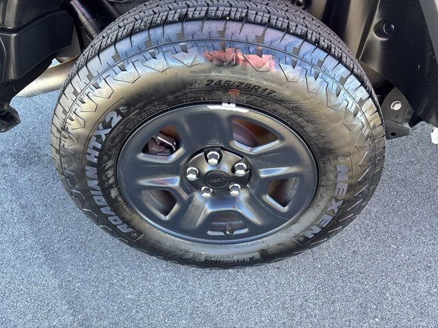 Used 2025 Jeep Wrangler Unlimited Sport AWD/4WD image 27