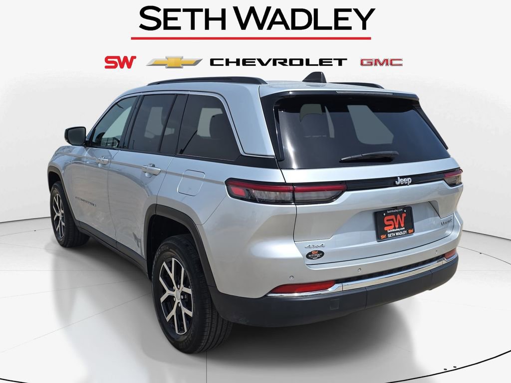 Used 2024 Jeep Grand Cherokee Limited AWD/4WD image 5