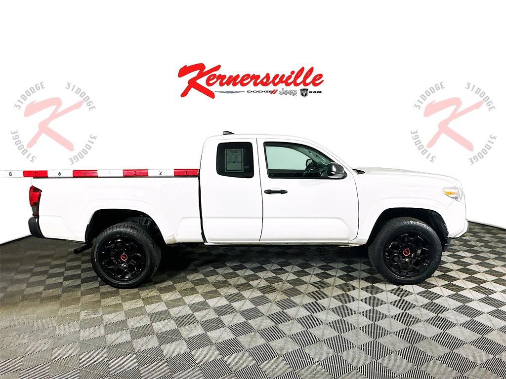 Used 2019 Toyota Tacoma SR image 8