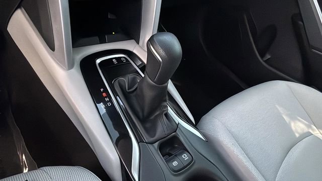 Used 2024 Toyota Corolla Cross LE FWD image 29