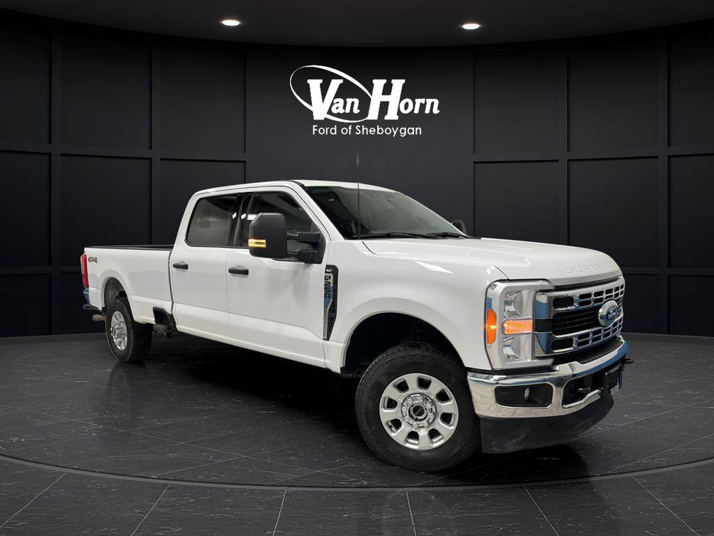 Used 2023 Ford F250 XLT image 1